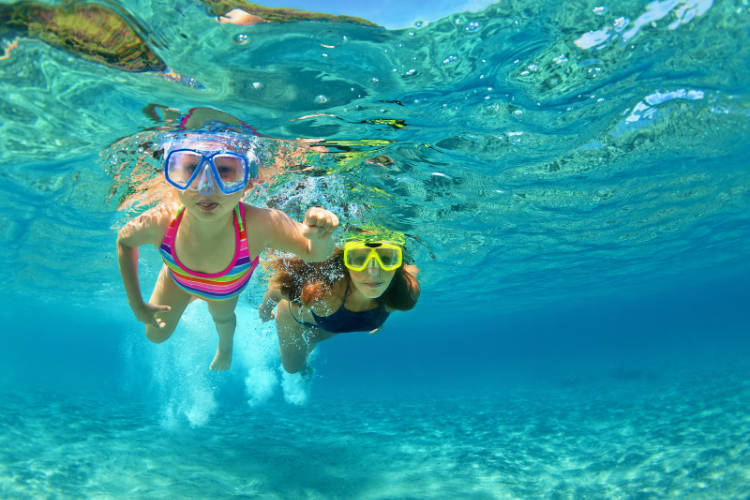 Personalized Hawaii Vacations and Tours - go snorkeling as a family